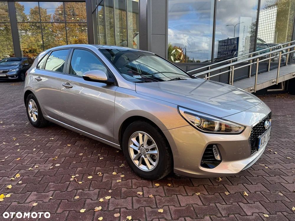 Hyundai i30 1.4 Classic + - 6