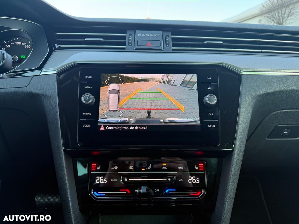 Volkswagen Passat 2.0 TDI SCR DSG Comfortline - 22