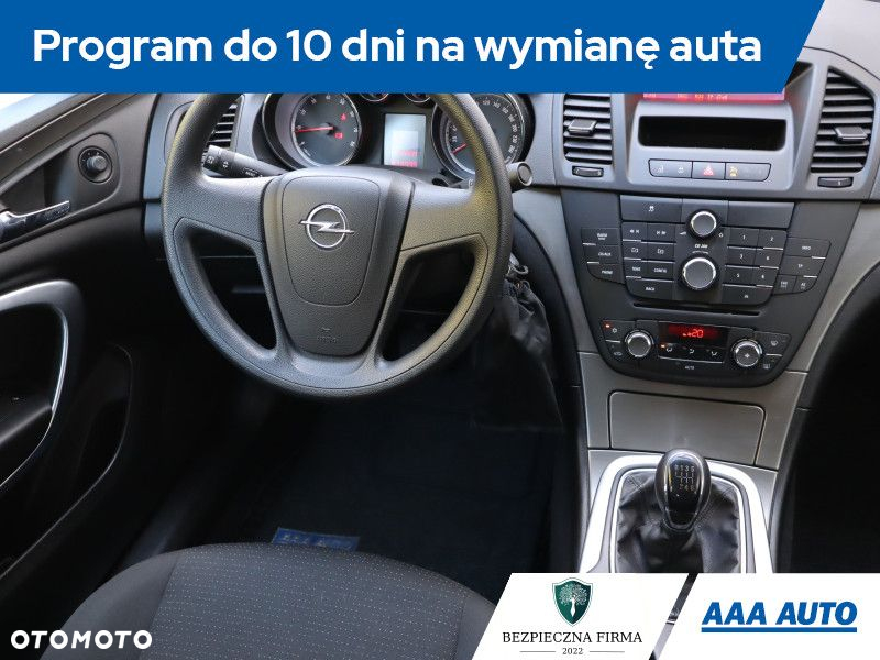 Opel Insignia - 8