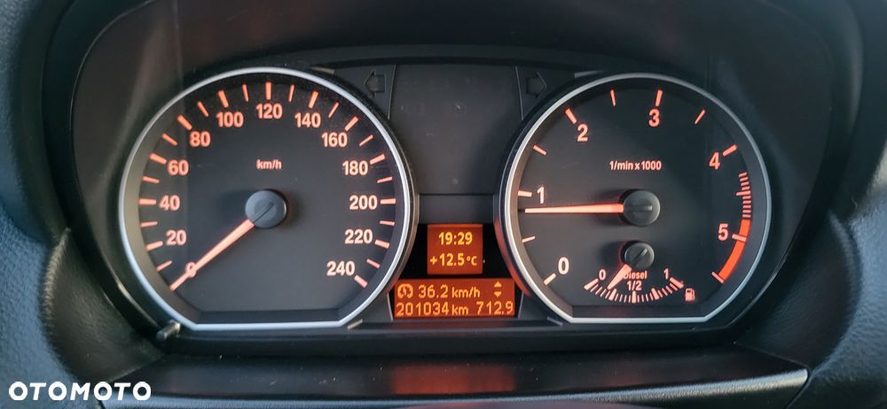 BMW Seria 1 118d DPF Edition Lifestyle - 24