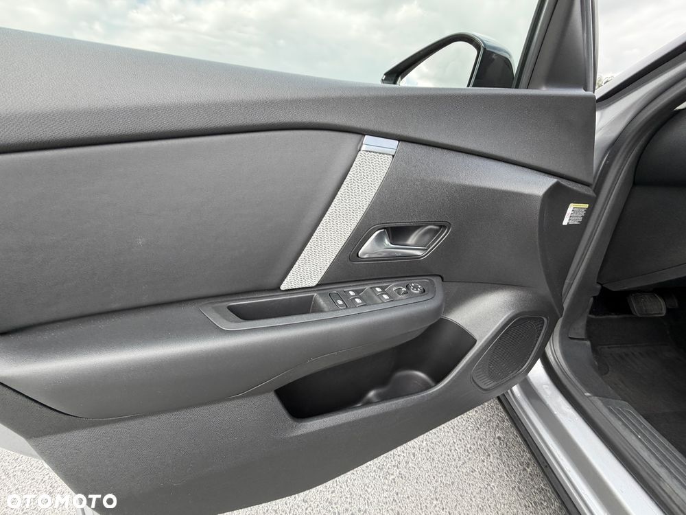 Citroën C4 1.2 PureTech Shine S&S EAT8 - 27