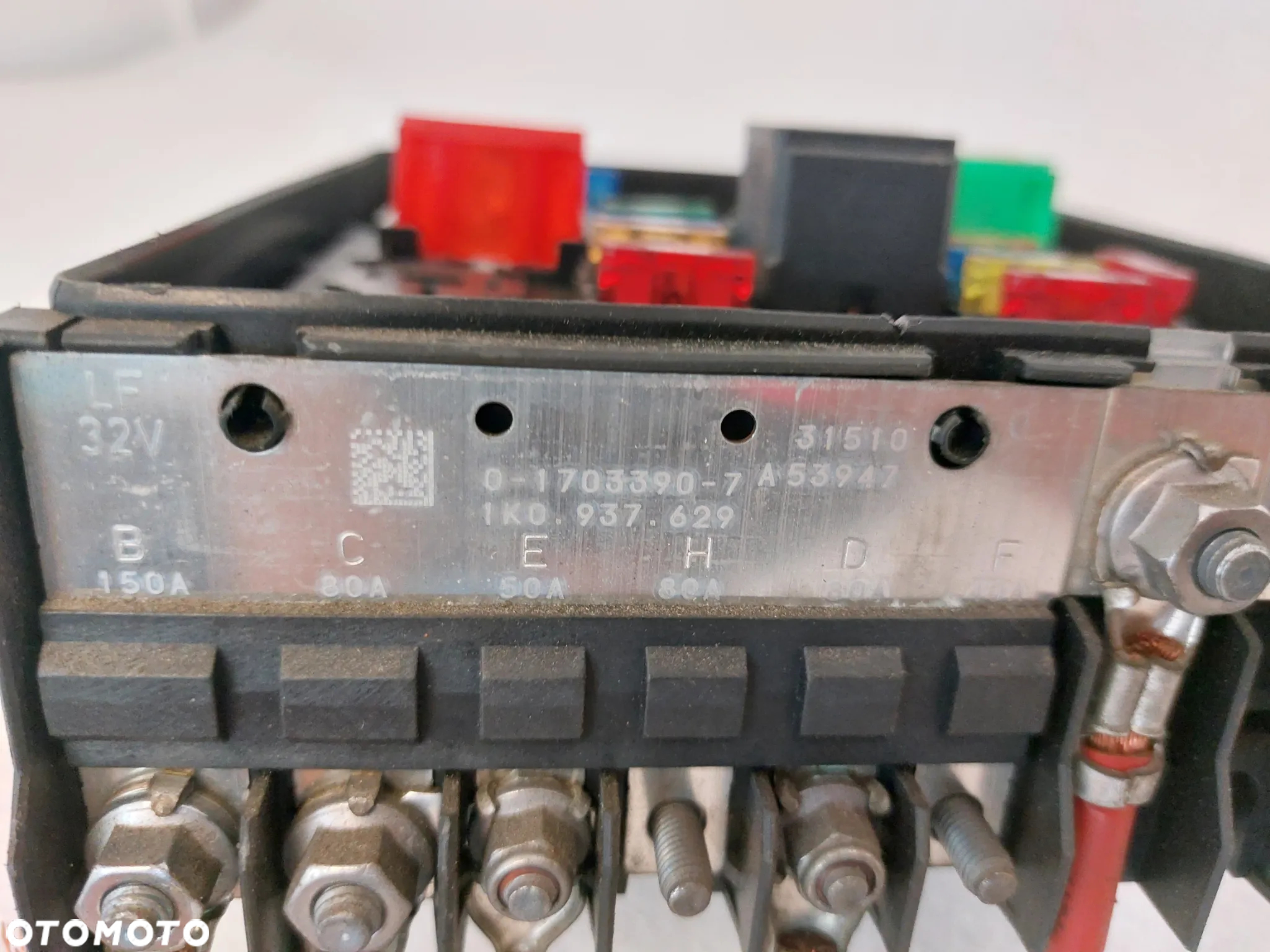 SKRZYNKA BEZPIECZNIKÓW VOLKSWAGEN AUDI SKODA 1K0.937.629 - 3