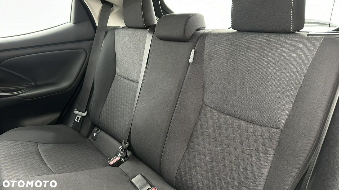 Toyota Yaris - 13