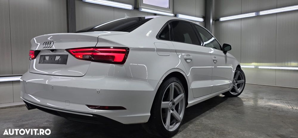 Audi A3 1.6 TDI (clean diesel) S tronic Ambiente - 8