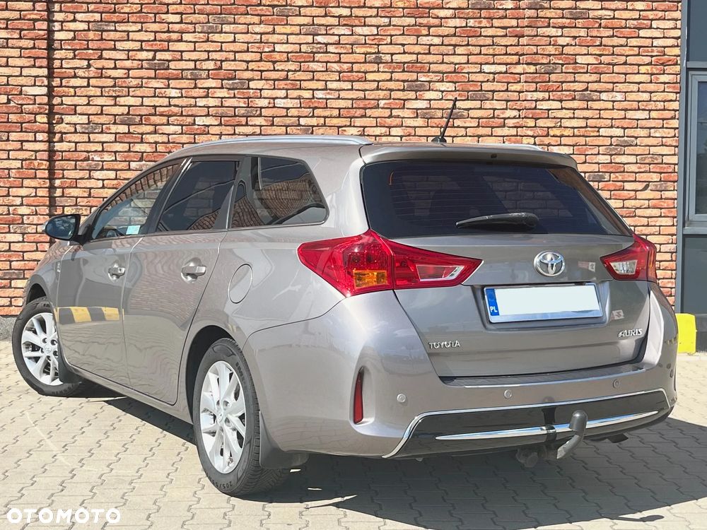 Toyota Auris - 5