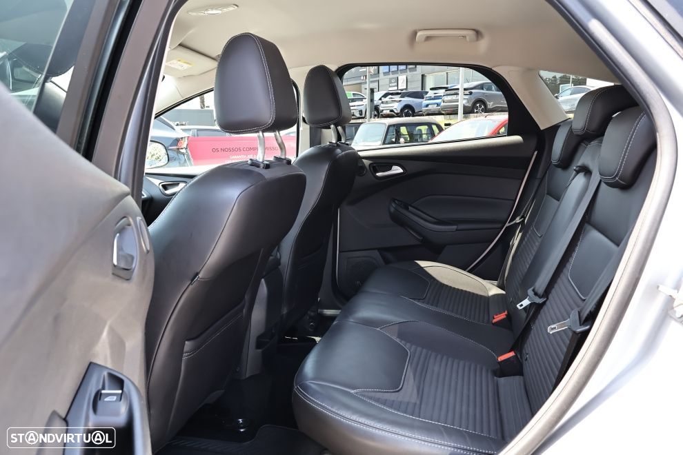 Ford Focus 1.5 TDCi Titanium - 16