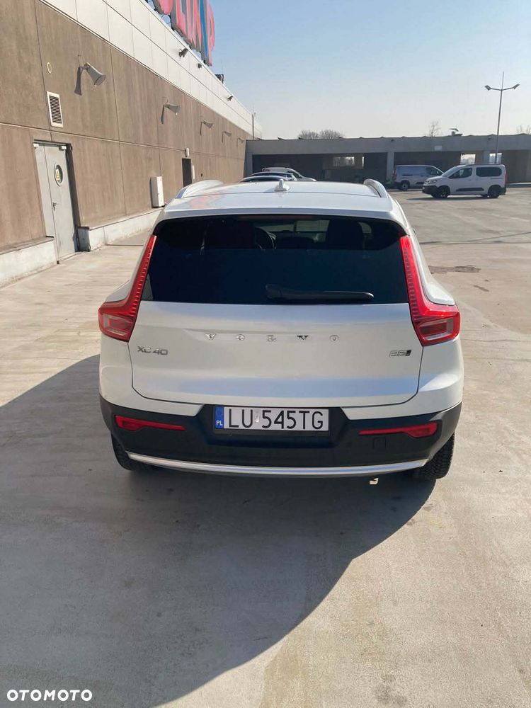 Volvo XC 40 - 4