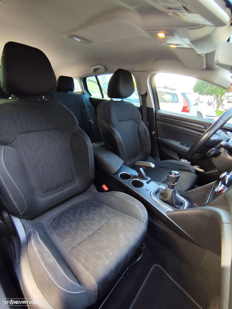 Renault Mégane Sport Tourer 1.5 dCi Limited - 19