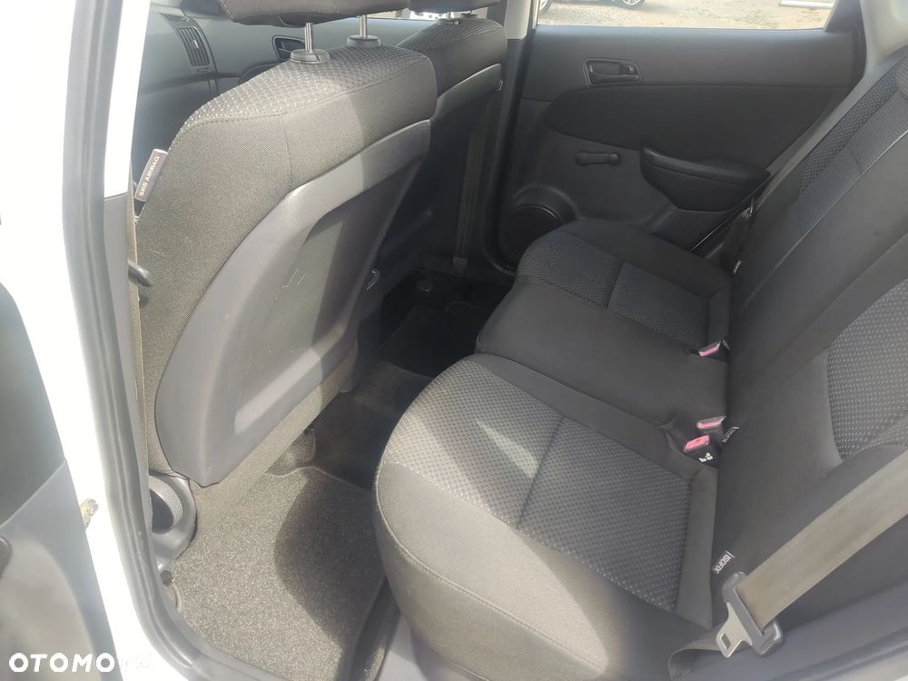 Hyundai i30 1.4 Base - 15