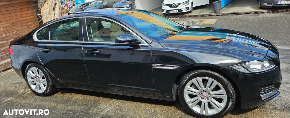 Jaguar XF 20d RWD Prestige - 7