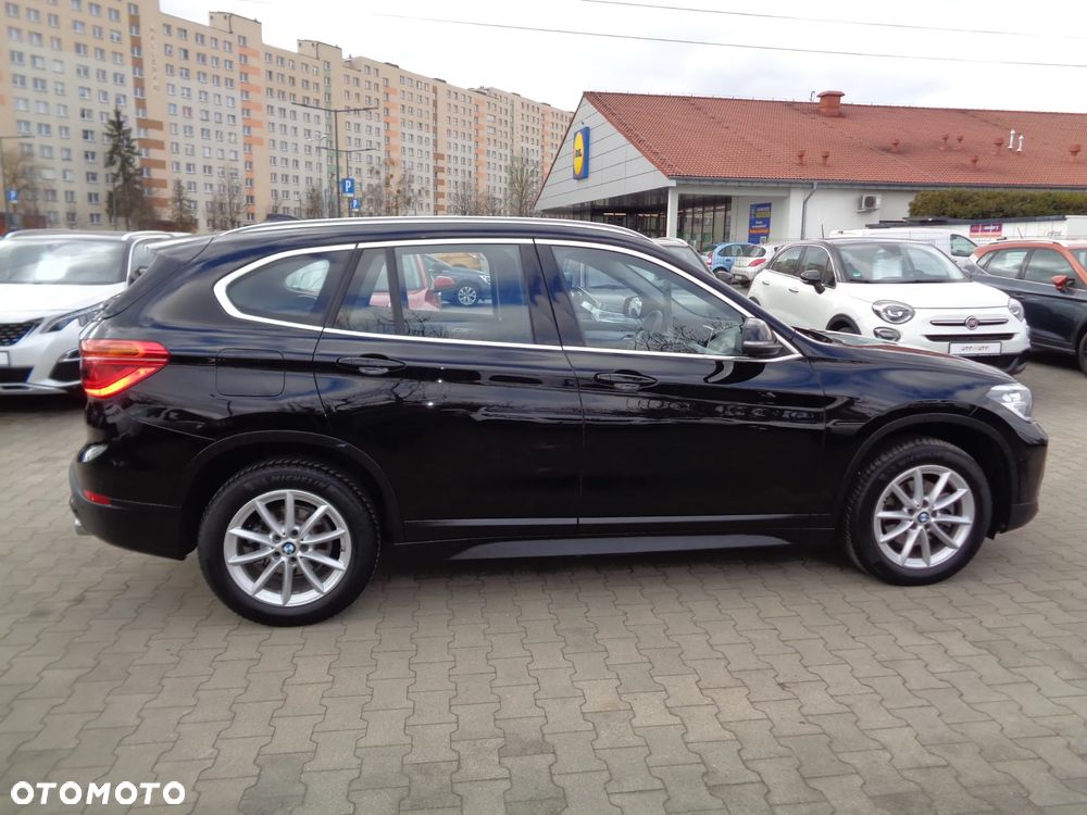 BMW X1 sDrive18d Sport Line - 5