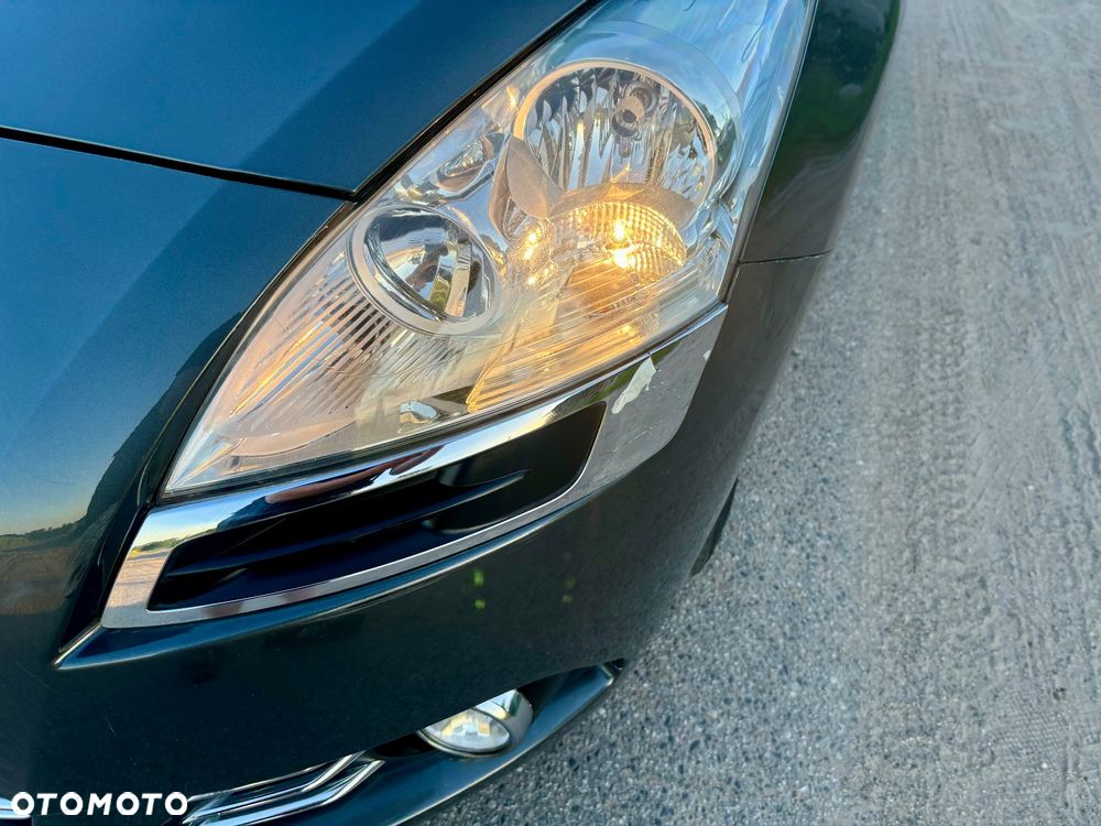 Peugeot 5008 - 21