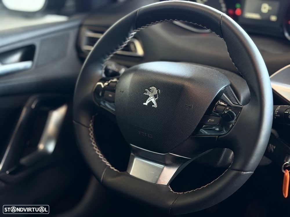 Peugeot 308 SW - 9