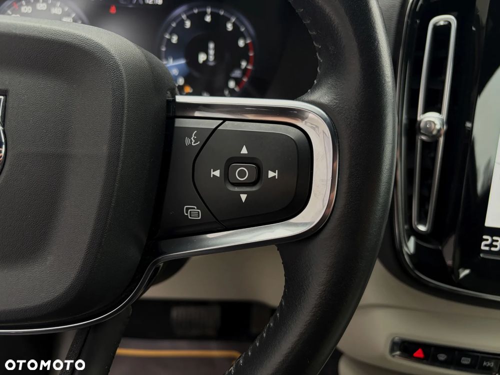 Volvo XC 40 T4 Inscription - 25