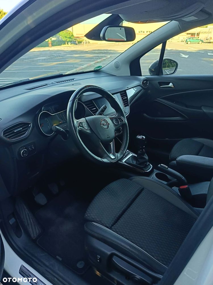 Opel Crossland X - 9