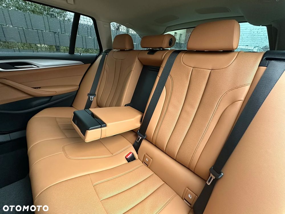 BMW Seria 5 520d xDrive - 20