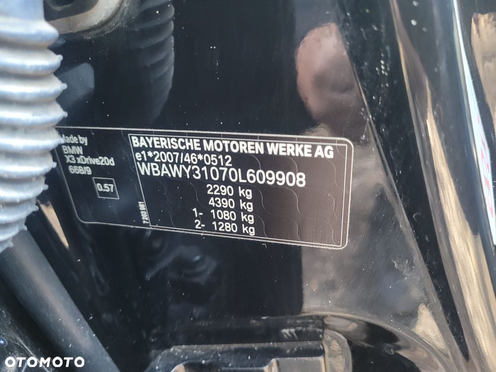 BMW X3 xDrive20d - 23