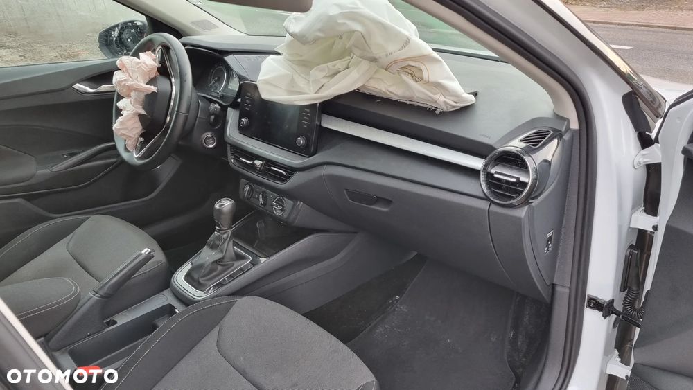 Skoda Fabia 1.0 TSI Active - 24