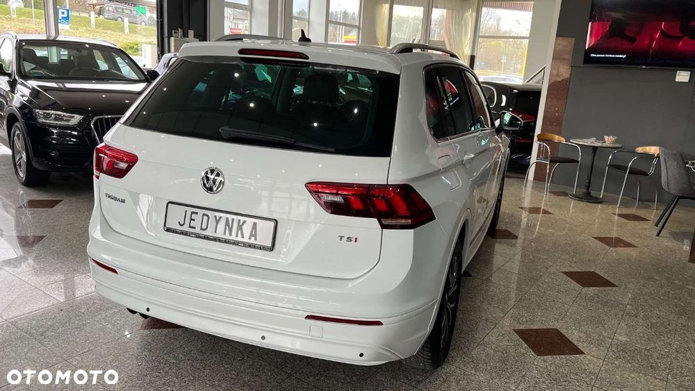 Volkswagen Tiguan - 19