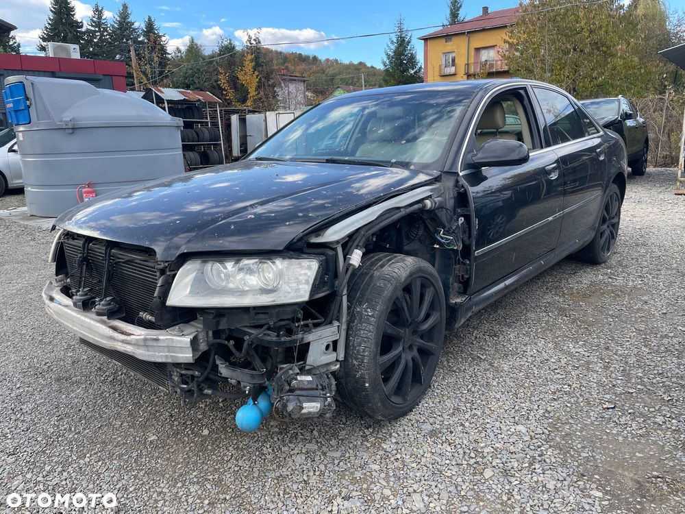 Audi A8 - 6