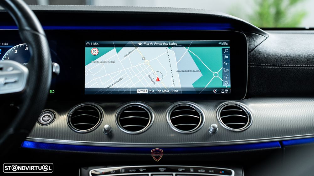 Mercedes-Benz E 300 de AMG Line - 28