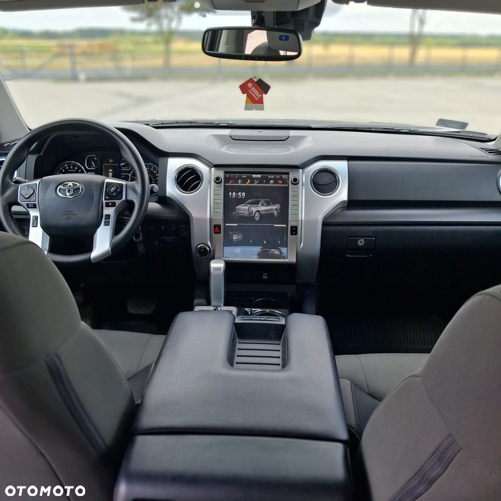 Toyota Tundra - 14