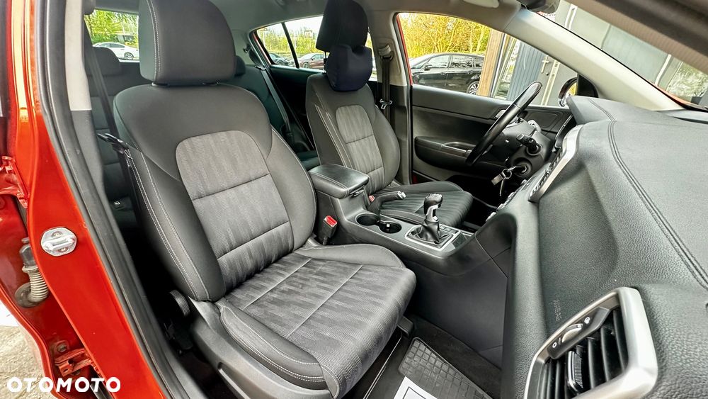 Kia Sportage 1.6 GDI L Business Line Plus 2WD - 34