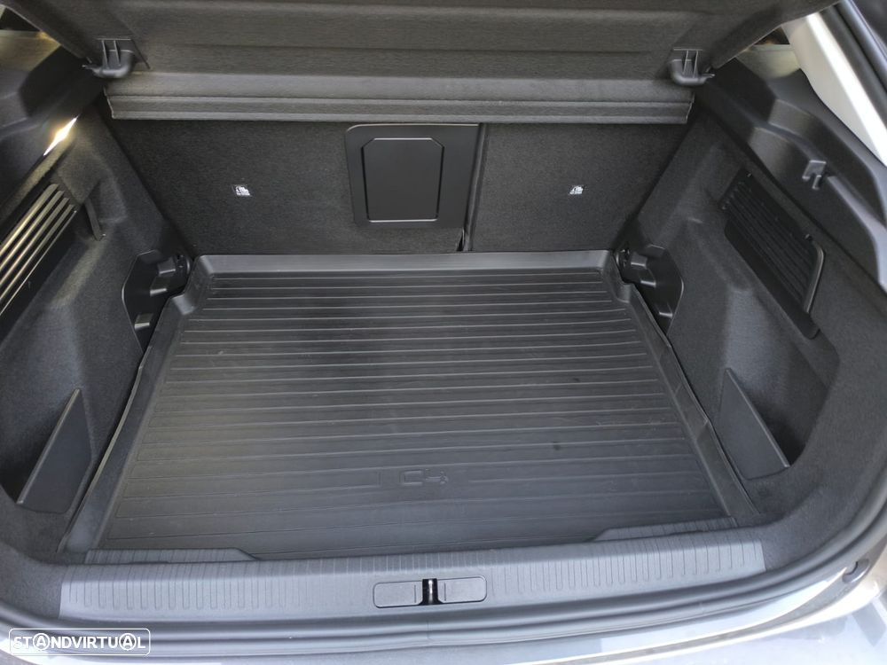 Citroën C4 1.2 PureTech Max EAT8 - 21