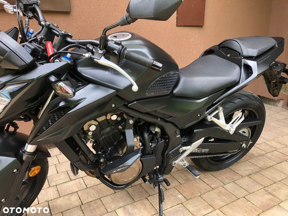 Honda CB - 12