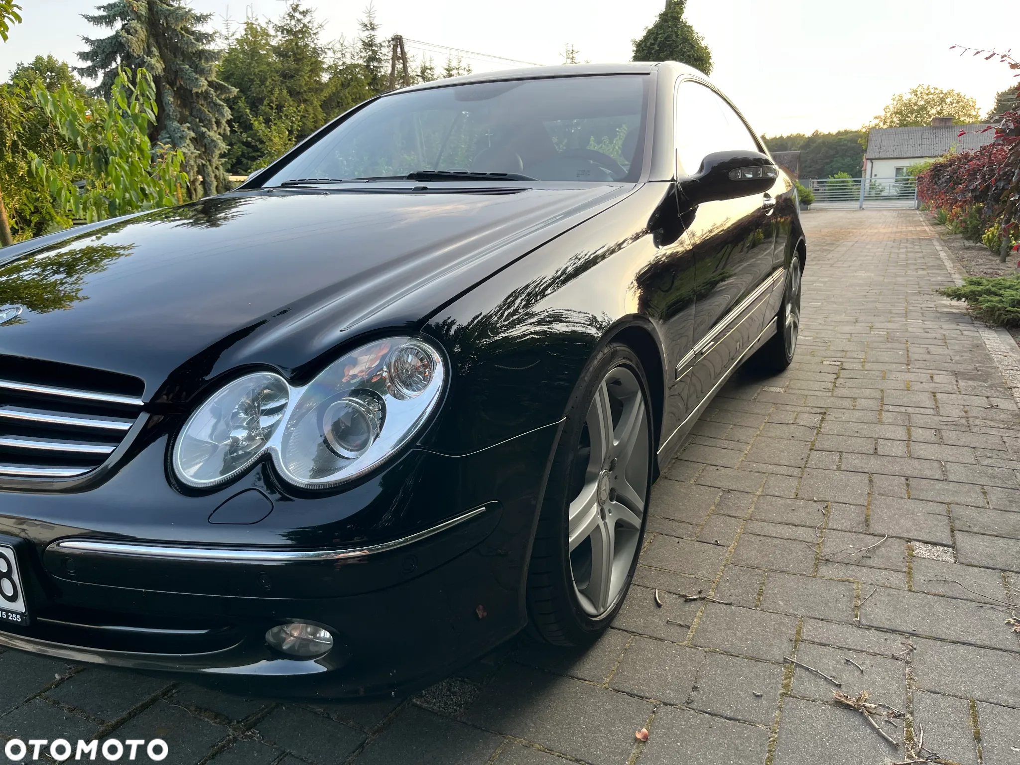 Mercedes-Benz CLK 320 - 30