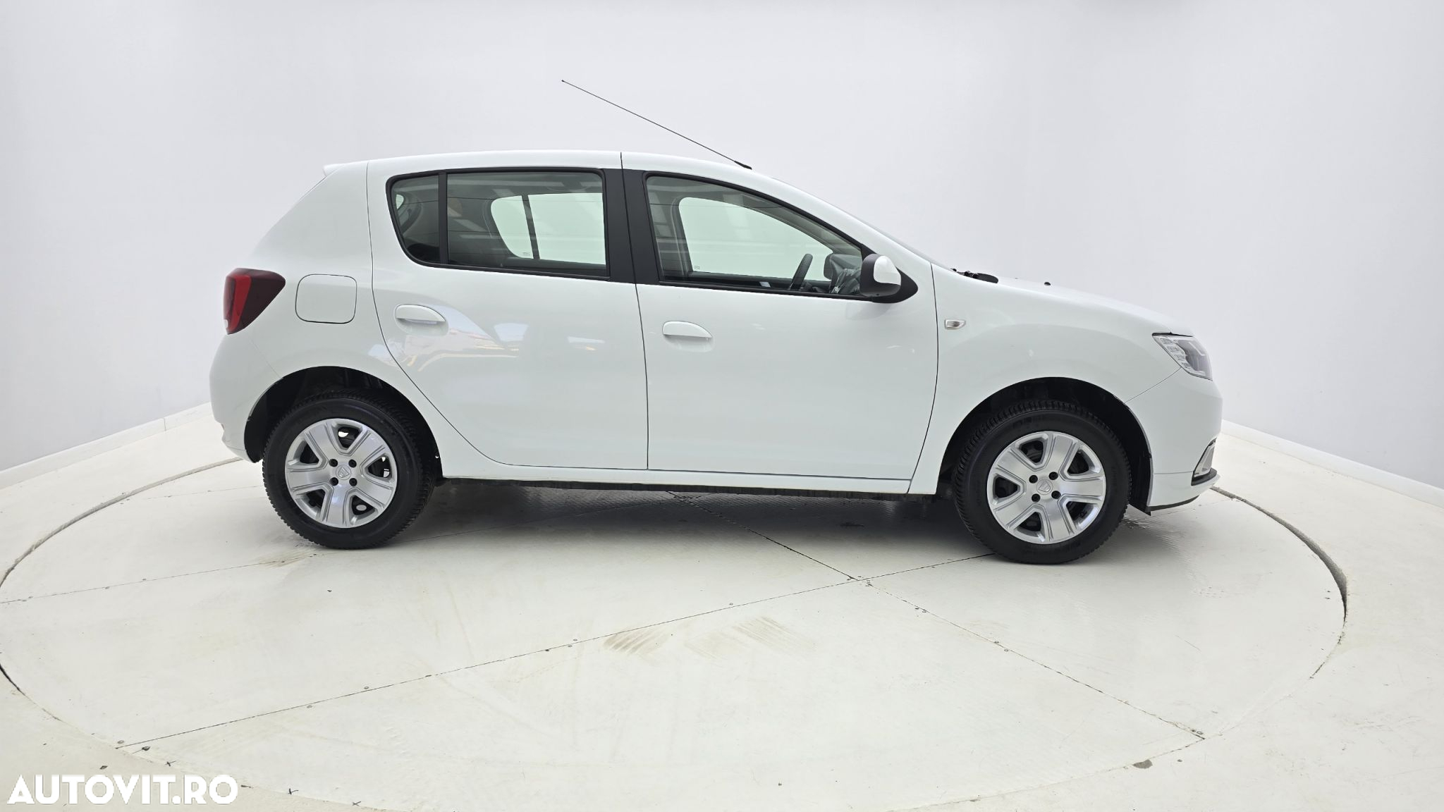 Dacia Sandero 0.9 TCe Laureate - 5