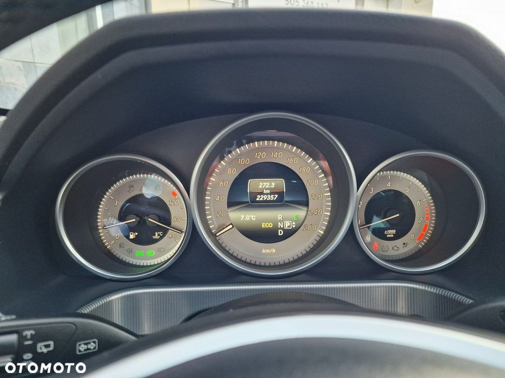 Mercedes-Benz Klasa E 200 7G-TRONIC Avantgarde - 31