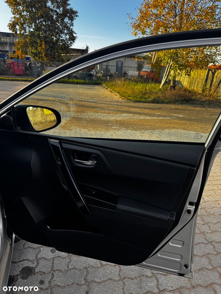Toyota Auris - 19