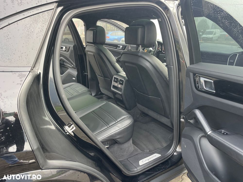 Porsche Cayenne Coupe Tiptronic S - 20