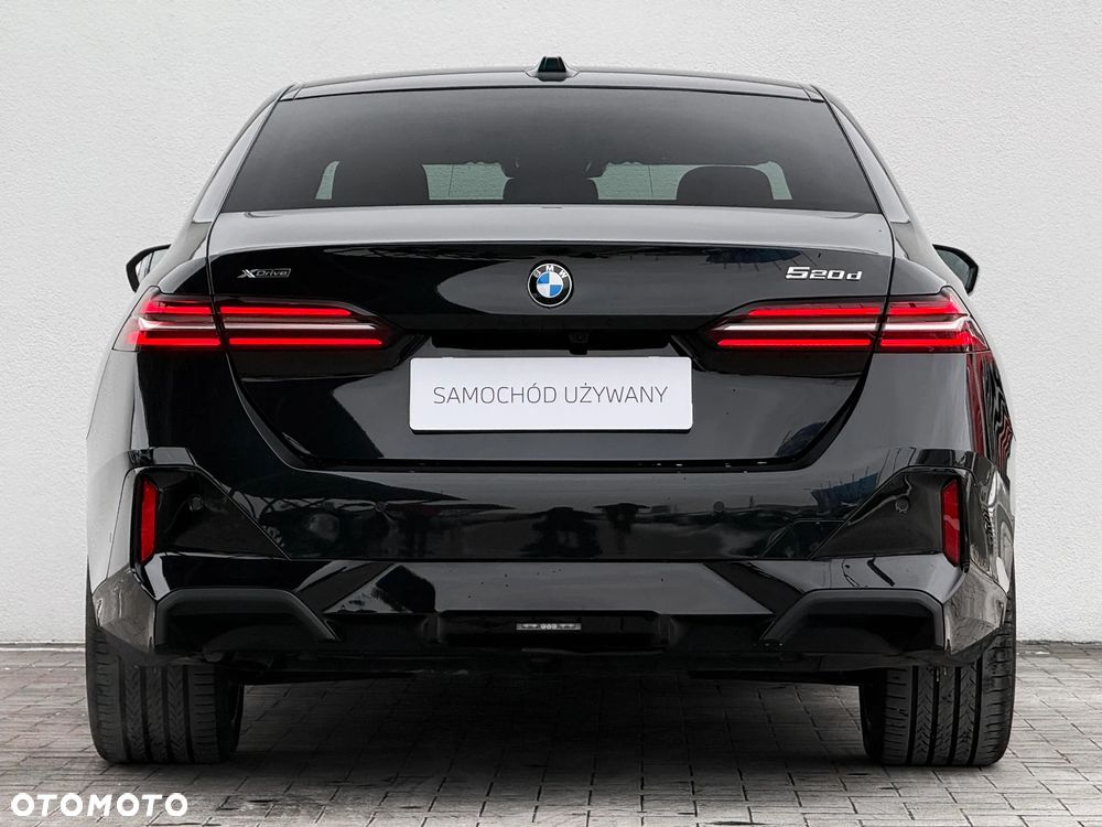 BMW Seria 5 520d xDrive - 6