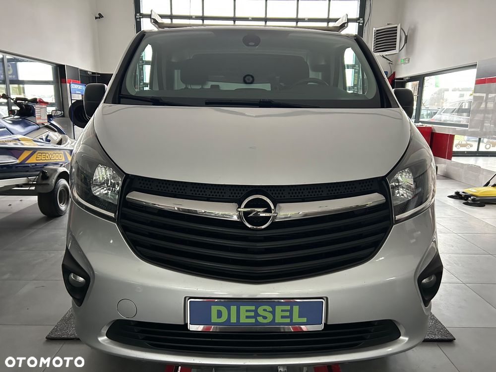 Opel Vivaro - 10