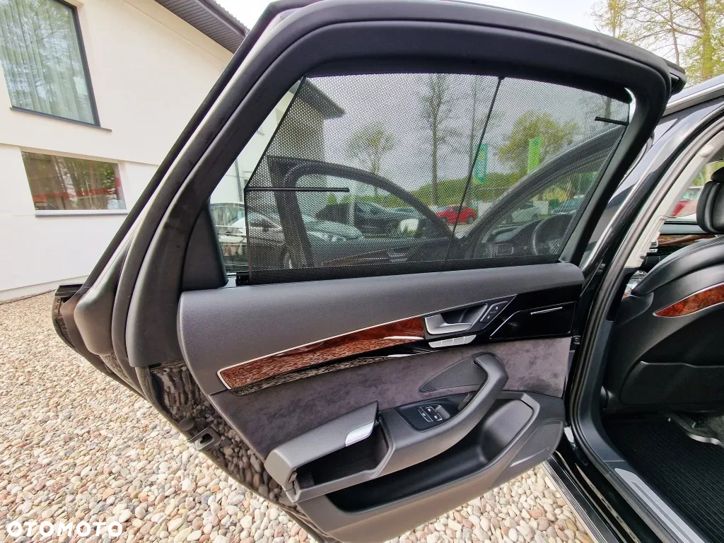 Audi A8 - 24