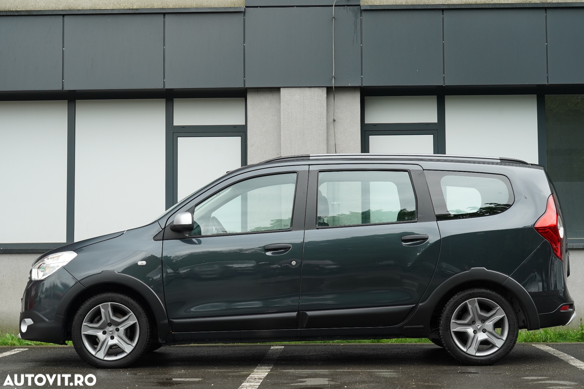 Dacia Lodgy 1.5 Blue dCi Stepway - 19