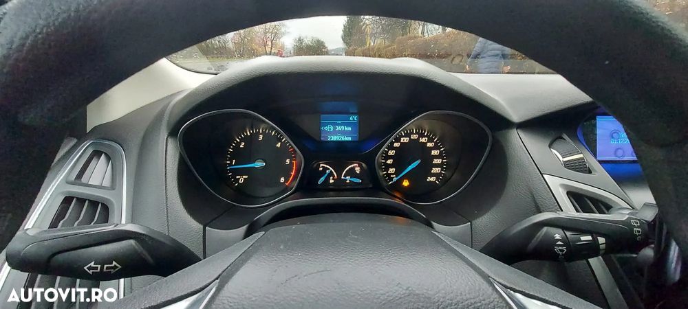 Ford Focus 1.6 TDCi DPF Start-Stopp-System Trend - 4