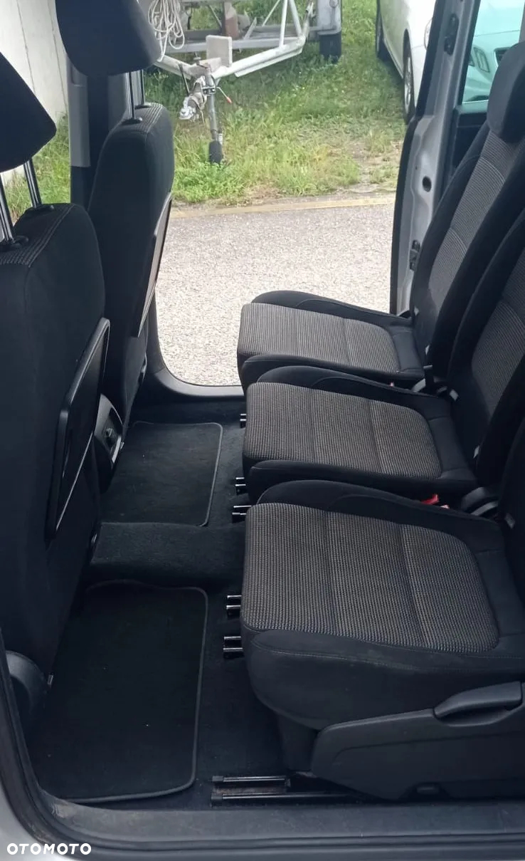 Volkswagen Sharan - 15