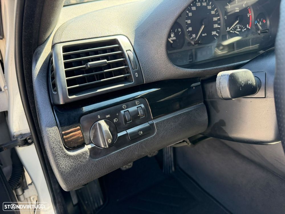 BMW 320 d - 21