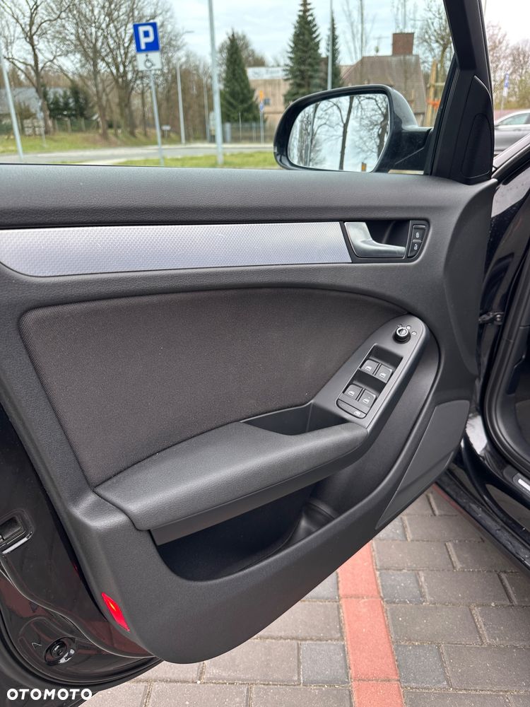 Audi A4 Avant 2.0 TDI DPF multitronic Ambiente - 15