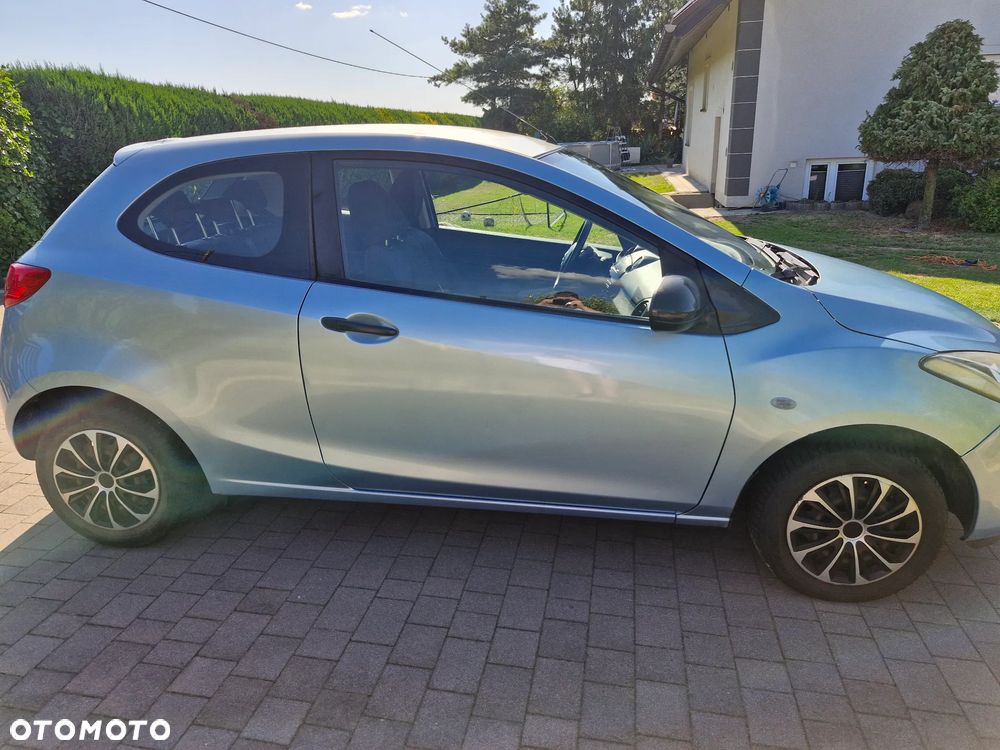 Mazda 2 - 5