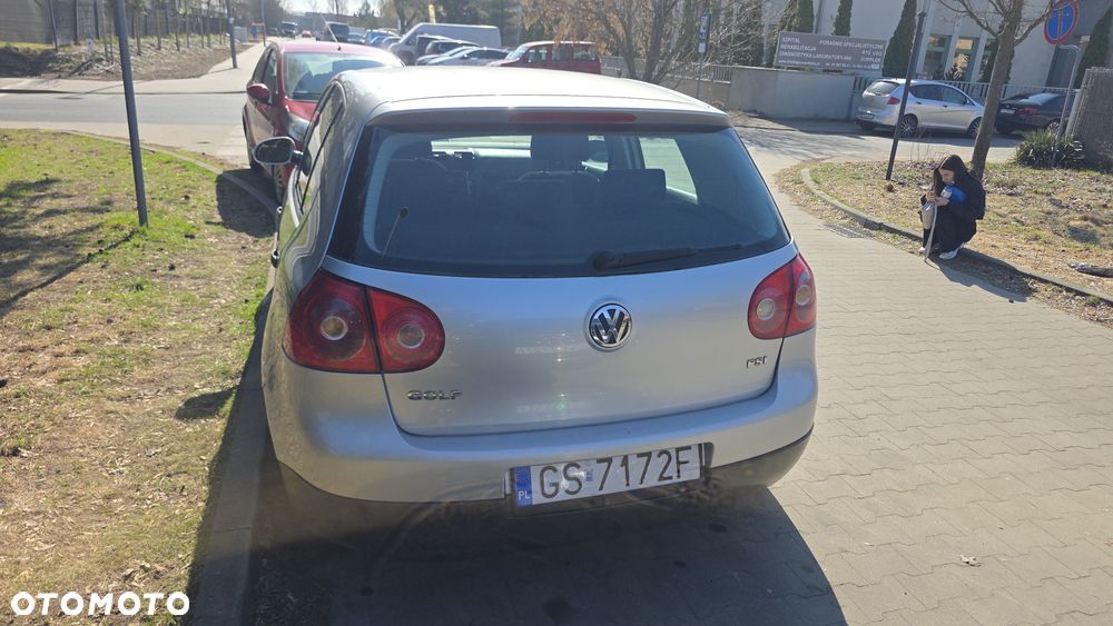 Volkswagen Golf 1.4 FSI Sportline - 4