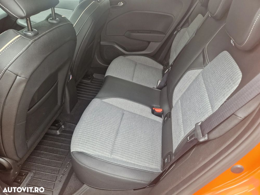 Renault Clio V E-Tech 145 Techno - 24