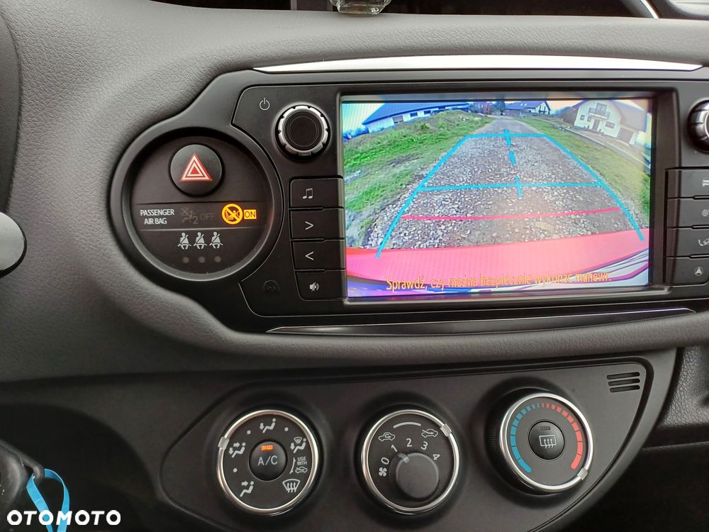 Toyota Yaris - 16