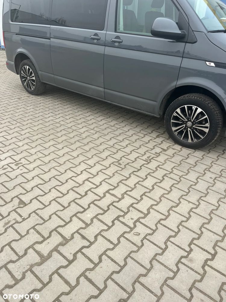 Volkswagen Transporter Kombi L2H1 - 12