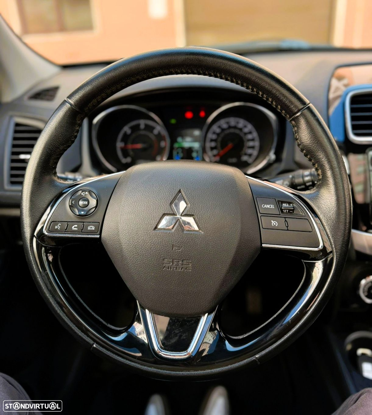 Mitsubishi ASX 1.6 DI-D Instyle Connect Edition - 11
