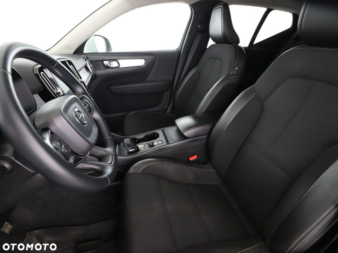 Volvo XC 40 D3 AWD Momentum - 13