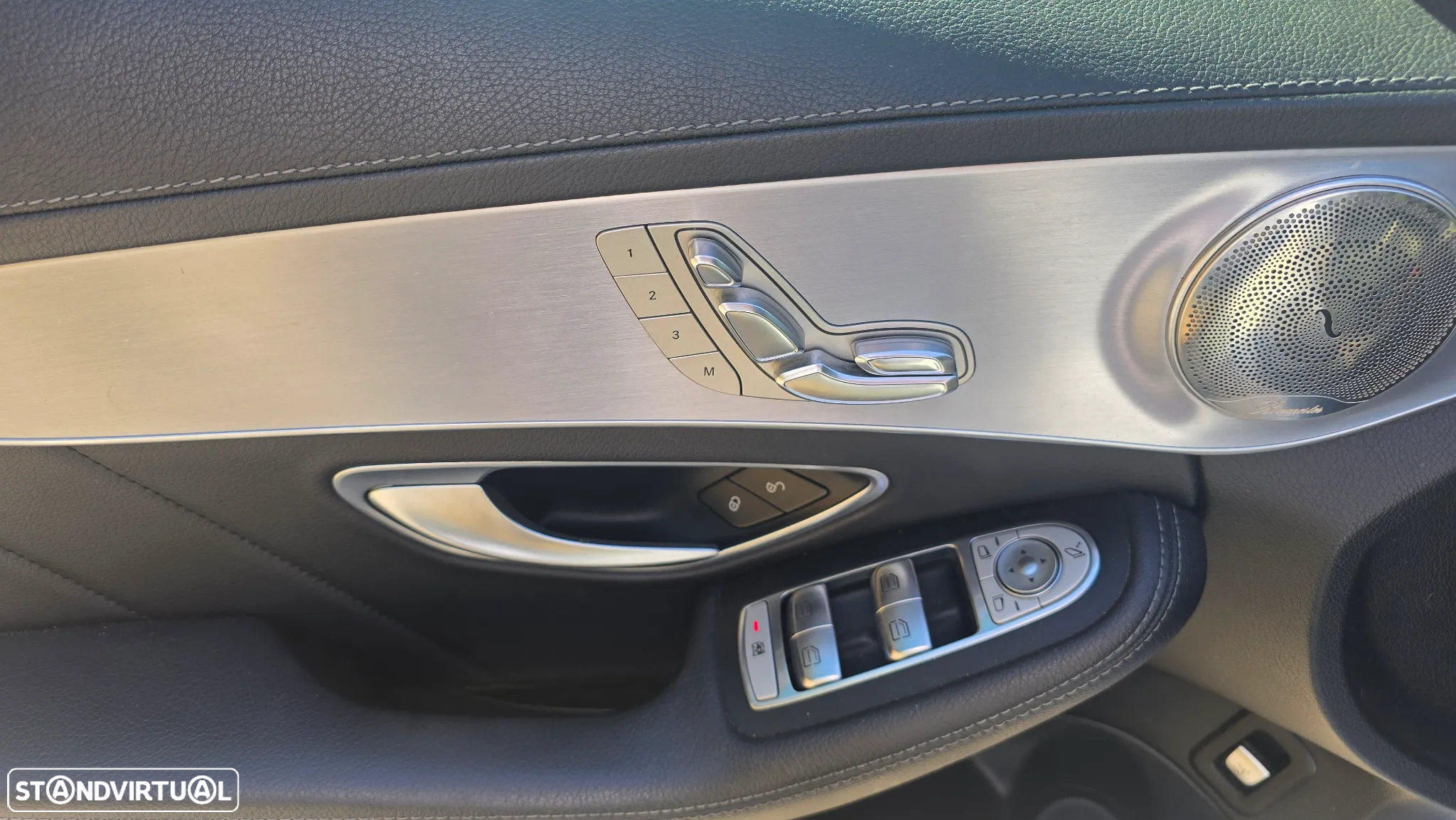 Mercedes-Benz C 300 - 36